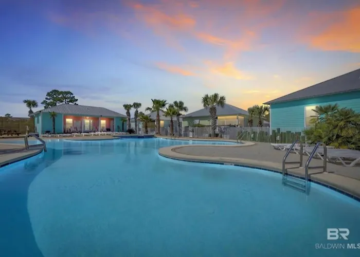 Holiday home Spacious House With Pool Access And Ocean Views