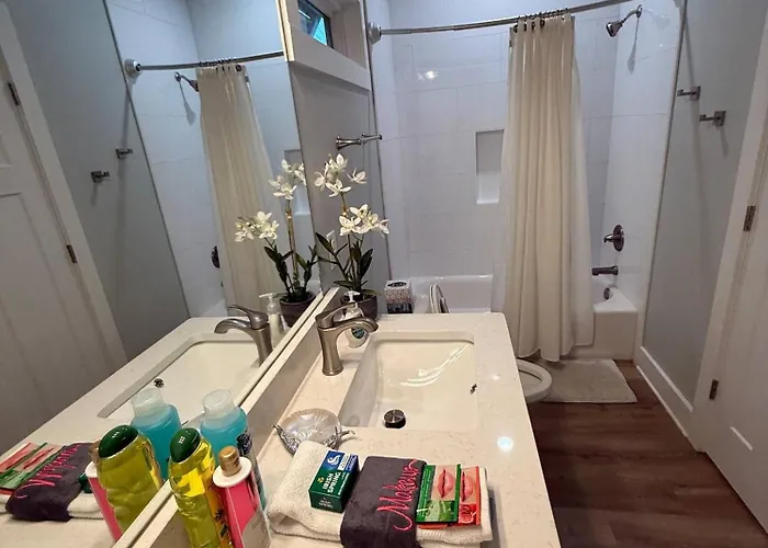 Spacious House With Pool Access And Ocean Views Holiday home Gulf Shores